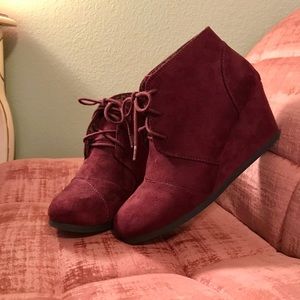 Burgundy wedge ankle booties